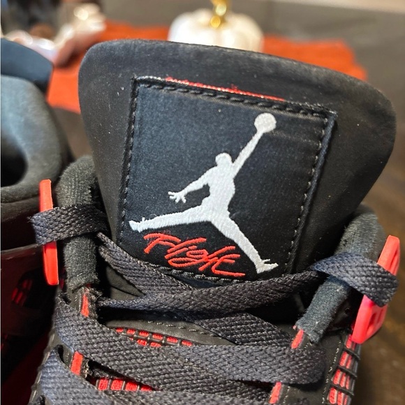 Jordan 4 ‘Red Thunder’ 10.5 - Picture 6 of 7